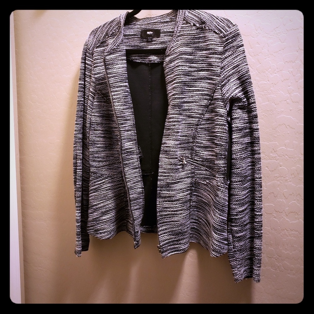 Women's clothing